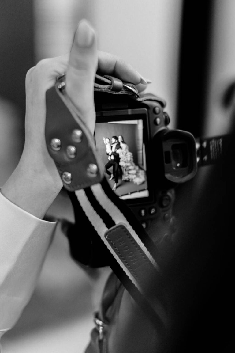 What is The Best Time for A Maternity Photoshoot: A Guide for Expectant Mothers